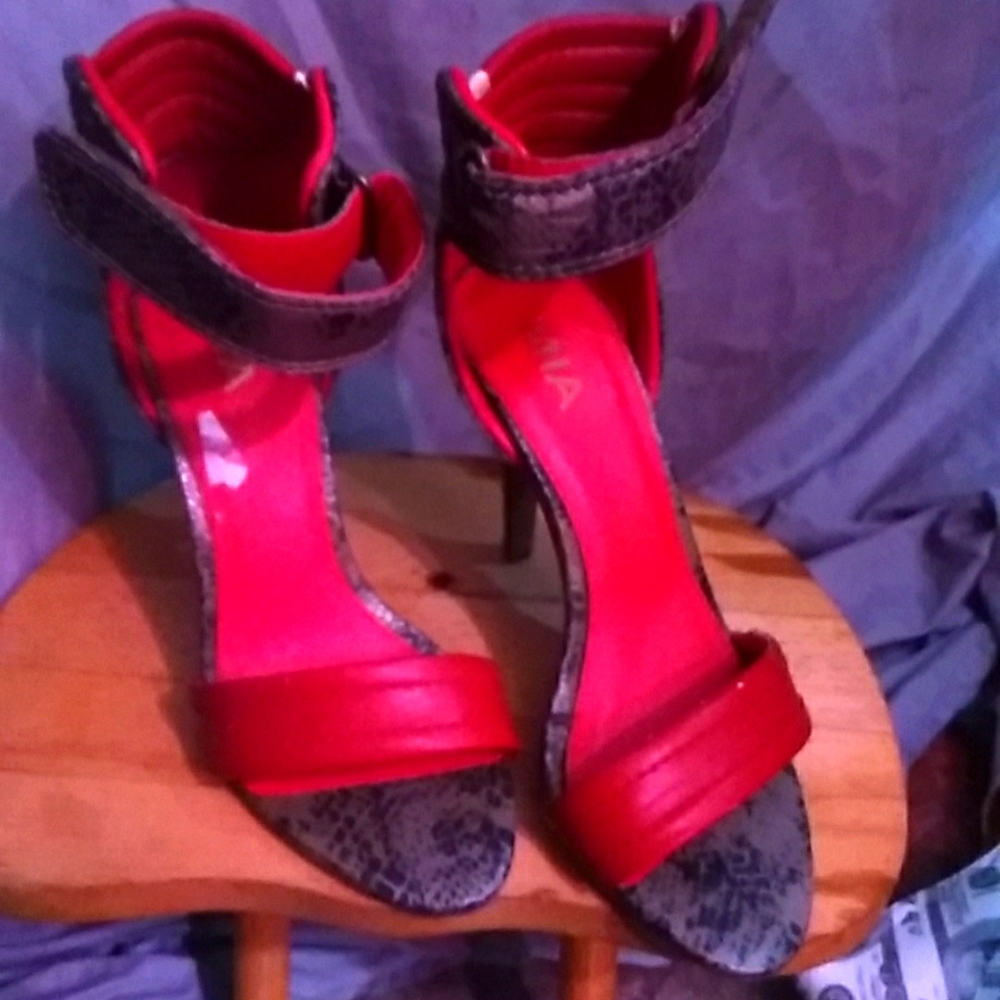 Mia heels